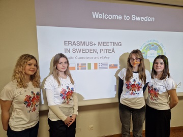 Więcej o: Moja wielka szwedzka przygoda – uczniowie L.O. Grójec w projekcie Erasmus+ DCeS